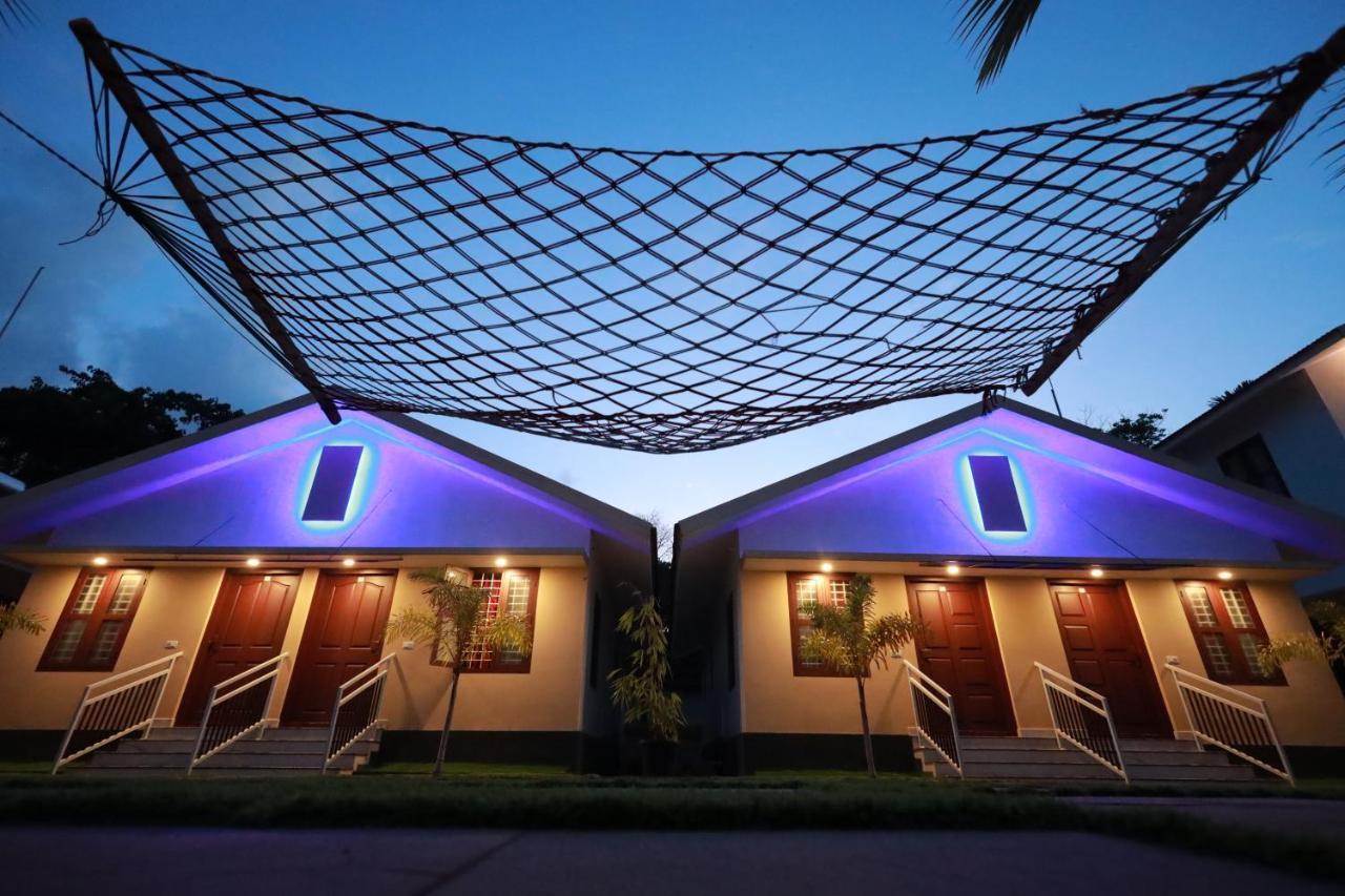 Lakeway Resorts Alappuzha Buitenkant foto